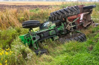 Accident tractor