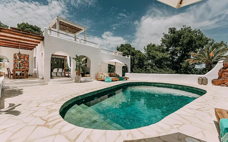 piscina eivissa
